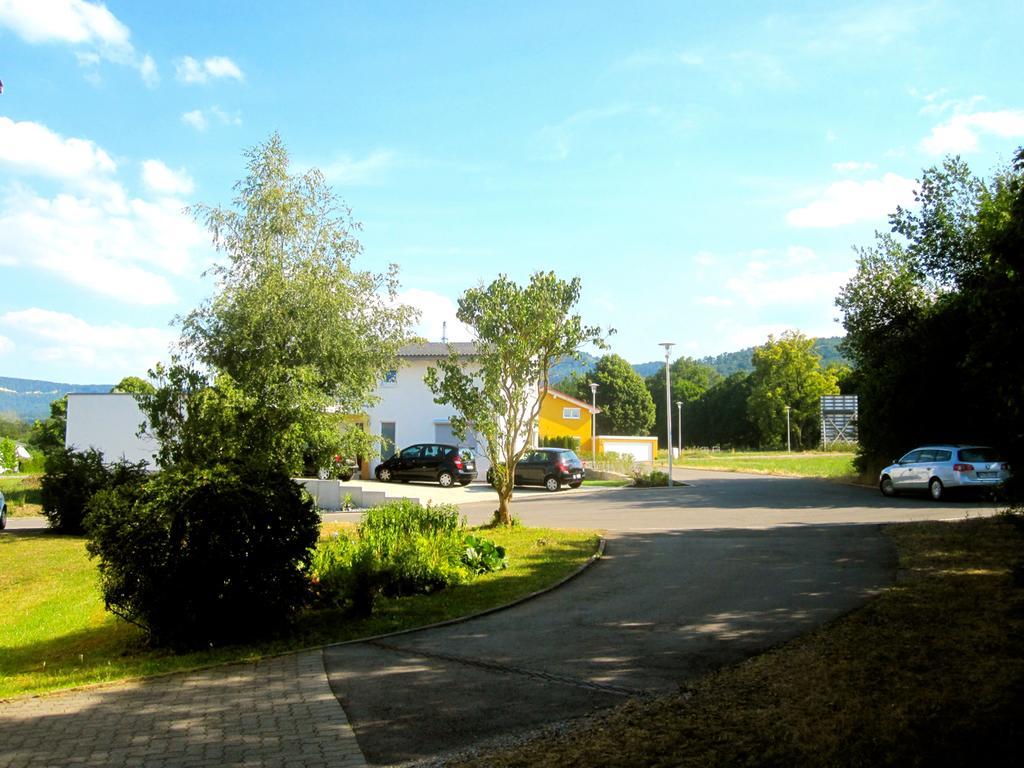 Ferienwohnung Am Ziegelbach Хехинген Экстерьер фото