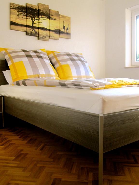 Ferienwohnung Am Ziegelbach Хехинген Экстерьер фото